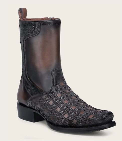 Urban decorated brown boot