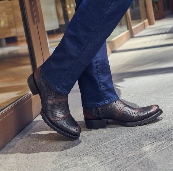 Men's urban ankle boot in genuine leather - Image 10