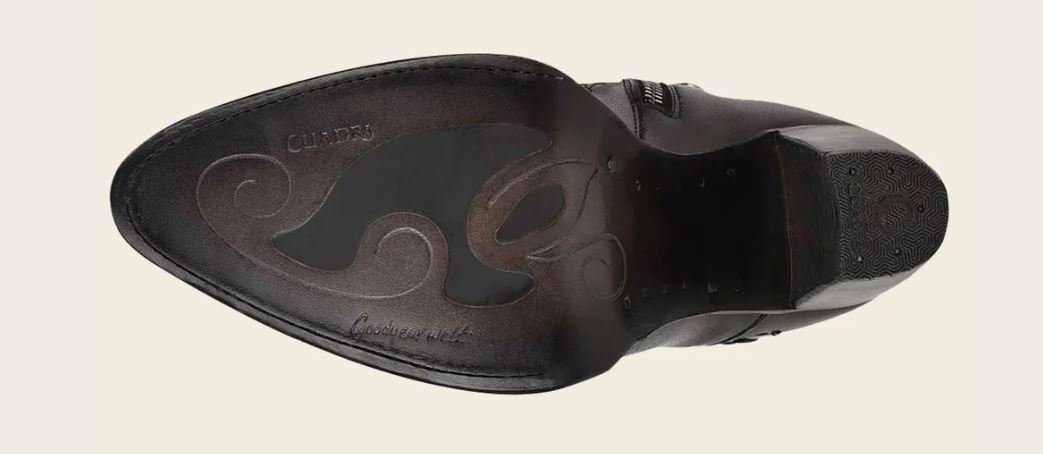 Brown leather ankle boot with handcrafted weave - Image 5